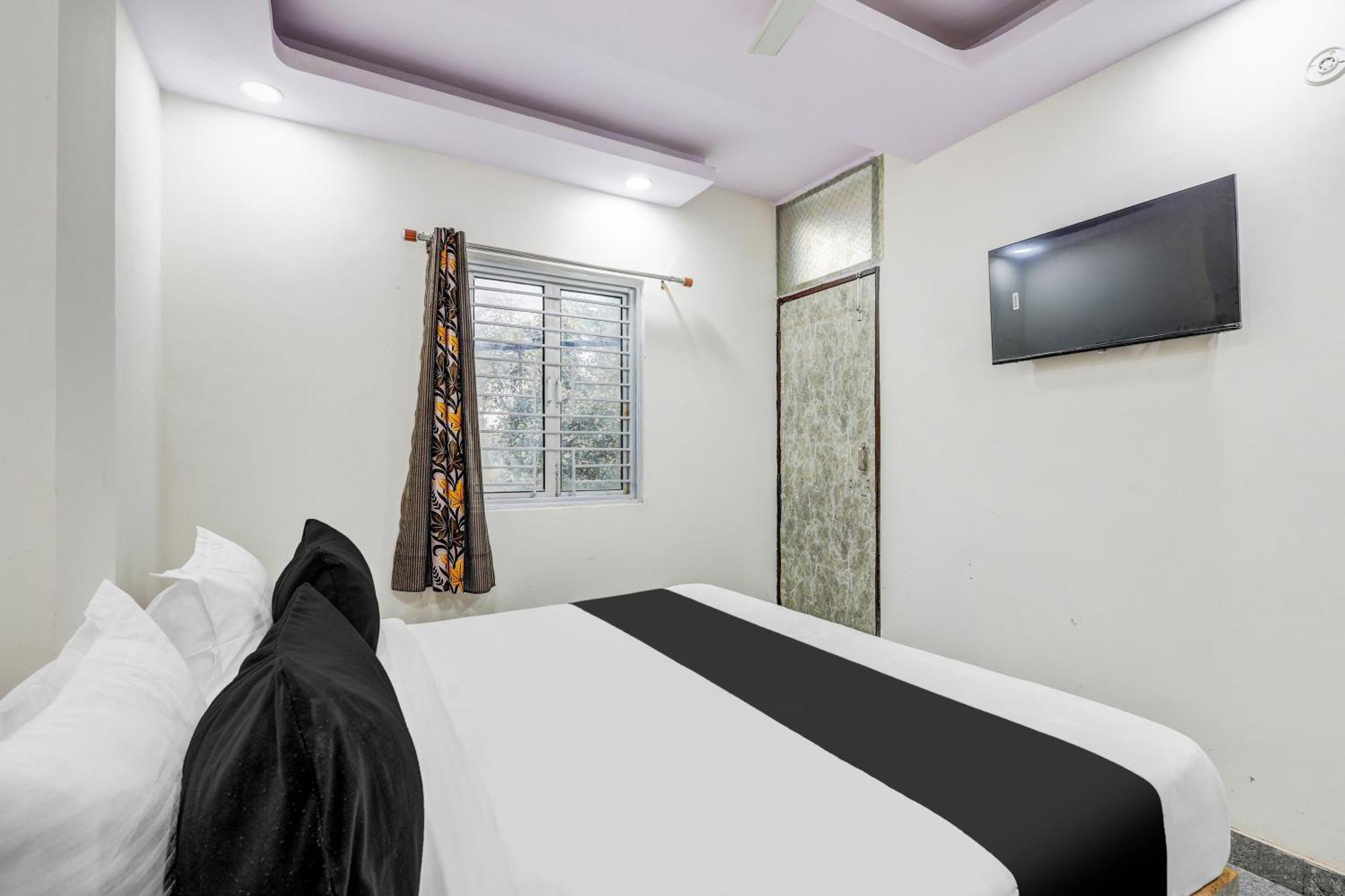 Hotel O Govind Residency New Delhi Exteriör bild